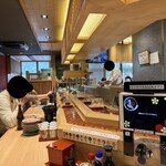 もりもり寿し - 店内