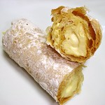 菓子工房 アントレ - サクパイ　205円　（2014/6）断面ですｗ　（＾＾ｂ