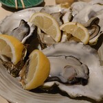 酒と肴と牡蠣 有と無 - 