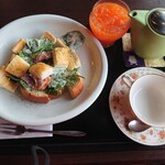 英珈 - 料理写真:ほうれん草のモーニング(*´・ω-)b