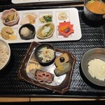 窯焼和牛ステーキと京のおばんざい 市場小路 - 