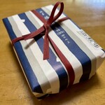 徳太樓 - きんつば6個入りの包み