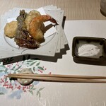 広島 鮨 天ぷら いわい - 天ぷらは『塩』で