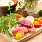 トレ プンティーニ - こだわりの野菜たっぷりのバーニャカウダ