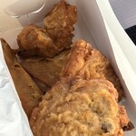 ケンタッキーフライドチキン - デカい部位を多めに入れてくれた〜！ありがとう！