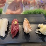 すしざんまい - 赤いか、くじらの尾の身、キンキ