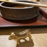 北新地はらみ別邸 - お箸立てさえお上品に見えるわ〜