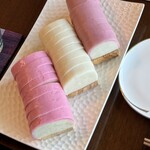 鰻割烹 伊豆栄 - 鈴廣の蒲鉾、食べ比べてみた。
      上から　千円　二千円　五千円
      5倍の違いも ご隠居には…  …。