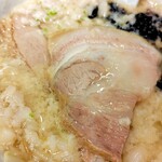 燕三条 酒麺亭 潤 - チャーシュー救出ｗ