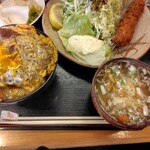 とんかつ桂 - かつ丼と海老フライ1本