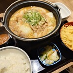 吉野家 - 料理写真:新牛肉玉ラーメン鍋膳♪