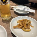 愛群 - ビールに付いて来るお新香