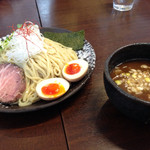 麺や 真登 - つけ麺頼んでみました。煮卵付き