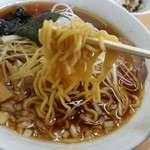 Ogawaya - 麺にしっかりとスープが絡んできます♪