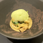 プレゼンテ スギ - ㉑本日のパスタ　ジビエの煮込み
      ニホンザル　アナグマ　5%の塩発酵野菜
      房総IKAGWAチーズ工房のフロマージュ•ブラン 
      生七味の泡