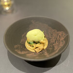 プレゼンテ スギ - ㉑本日のパスタ　ジビエの煮込み
      ニホンザル　アナグマ　5%の塩発酵野菜
      房総IKAGWAチーズ工房のフロマージュ•ブラン 
      生七味の泡