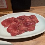 肉之山翔 - 