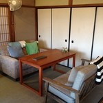 ハコ テ アコ - テーブル席