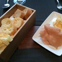 TRATTORIA CREATTA - アミューズ & パン