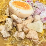 薩摩和穣麺 燎 - 咖喱ラーメンの具材