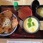 北海道生まれ 和食処 とんでん - 料理写真:北海道ぶた丼、ジャンボ茶わんむし