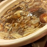 ジビエの隠家 - きのこたっぷり鍋