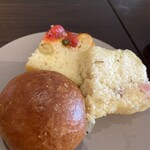 Crossroads Kitchen - 