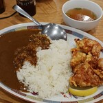 大阪王将  - 料理写真:唐揚げカレー（ご飯大盛）