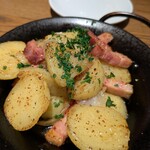 Beer & Spice KITTE丸の内店 - 