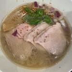 拳ラーメン - 熟成豚骨と京鴨白湯ラーメン