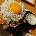 シハチ鮮魚店  - 