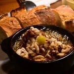 上六ワイン - 白子とぎんなんのアヒージョ　3200円