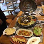 Abunawas Restaurant - مطعم ابو نواس - 料理写真: