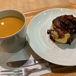 シナボン シアトルズベストコーヒー - 料理写真:ミニ生チョコボン ドリンクセット 770円