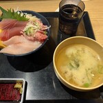 FOOD STADIUM TOKYO - 人気3種海鮮丼