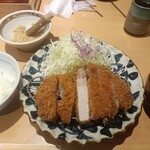 厚切りとんかつ よし平 - 