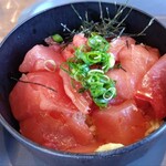 336837502 - まぐろ問屋のまかない生まぐろ丼　1600円