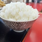 ラーメン もっけだの - 『朝食セット(ラーメン・ライス大・野菜マシマシ・背脂普通＋A賞特典)＋ニンニク』のライス