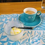 GRAPEREPUBLICINC. VINERIA SALONE - カフェドルチェセット