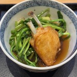 美味いもん屋 わ多なべ - 芹と手羽中　芹に甘みがあって美味しい！