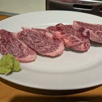 焼肉やっちゃん 京橋本店 - 上ハラミ(ワサビ醤油)