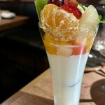 炭火焼肉 たけのうち - フルーツ杏仁豆腐