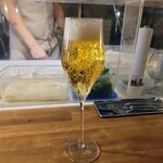 Pizzeria SALUTE - ランチビール　オサレ〜♪