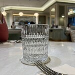 ラデュレ - お水のグラスも可愛らしい