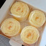 函館洋菓子スナッフルス - 料理写真:チーズオムレット