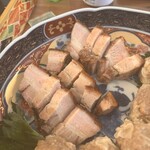 金陵 - 皮付き焼豚