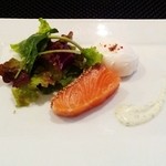 ブラン・ピエール - 軽くスモークしたノルウェーサーモンのコンフィ