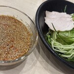つけ麺本舗辛部 ekie広島店 - 