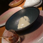 レストラン MarPe - 地元の豆乳と塩作りの工程でできる自家製のニガリで作る豆腐。