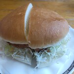 コメダ珈琲店 - 料理写真:グラタンコロッケバーガー。